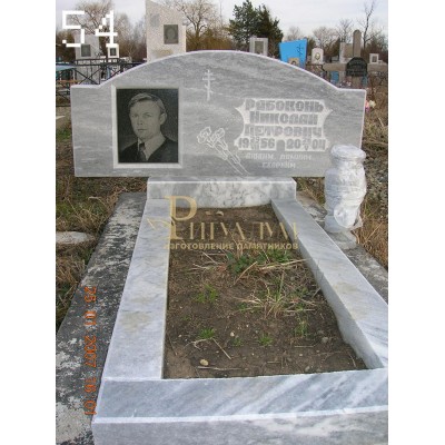 Памятник из мрамора стандарт 54 — ritualum.ru